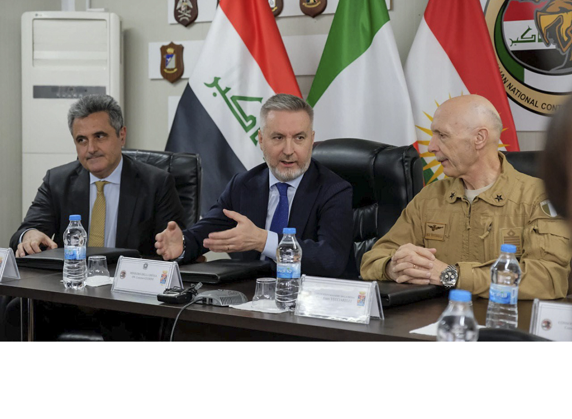 Il Ministro della Difesa Guerini visita i militari italiani in Iraq Il Ministro della Difesa Guerini visita i militari italiani in Iraq