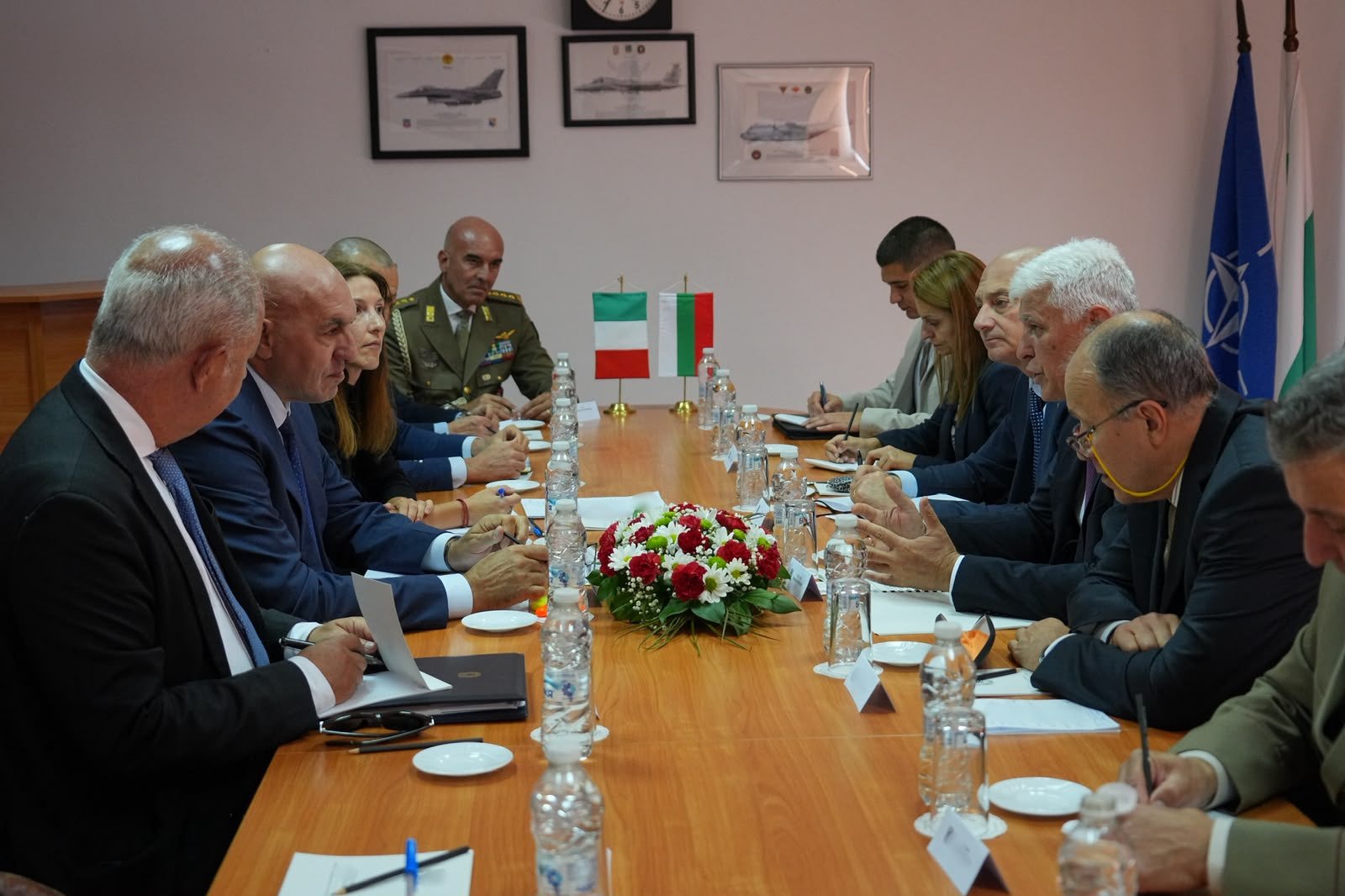 Il Ministro Crosetto incontra il collega Dimitar Stoyanov