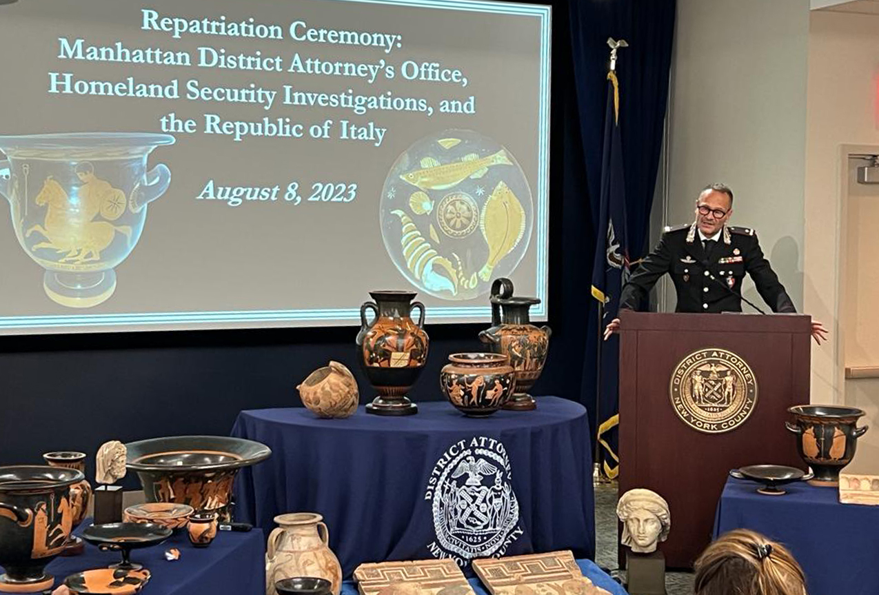 I Carabinieri dell’Arte recuperano 266 reperti archeologici del Patrimonio Culturale italiano I Carabinieri dell’Arte recuperano 266 reperti archeologici del Patrimonio Culturale italiano