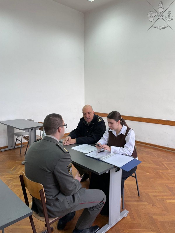 Corso basico di lingua italiana destinato a personale militare e civile del Ministero della Difesa serbo Corso basico di lingua italiana destinato a personale militare e civile del Ministero della Difesa serbo