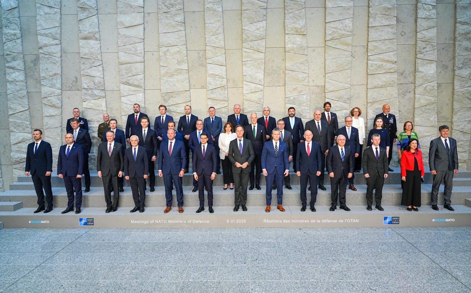 Il Ministro Crosetto a Bruxelles per la riunione dei Ministri della Difesa della NATO Il Ministro Crosetto a Bruxelles per la riunione dei Ministri della Difesa della NATO