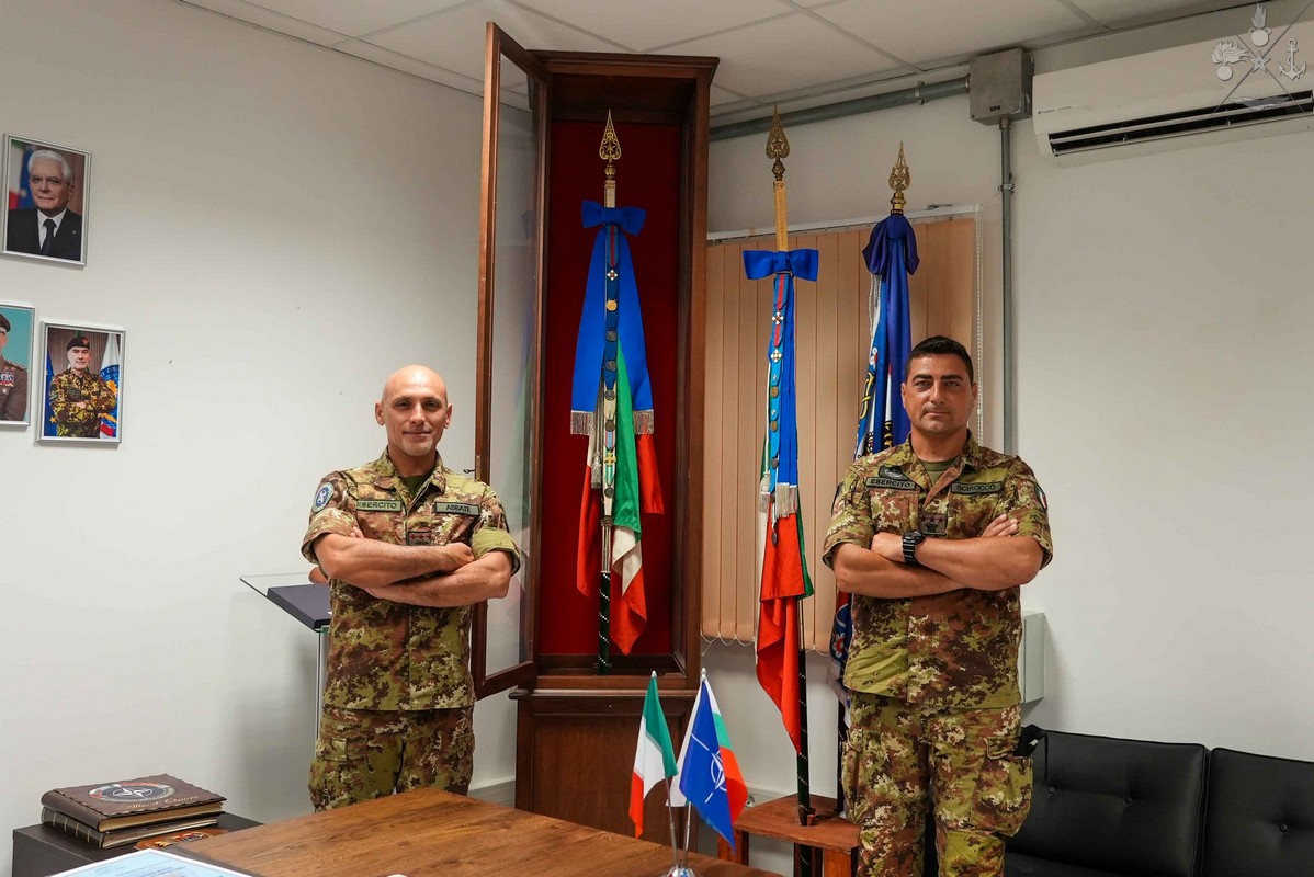 La Bandiera di Guerra del 9° reggimento fanteria giunge in Bulgaria La Bandiera di Guerra del 9° reggimento fanteria giunge in Bulgaria