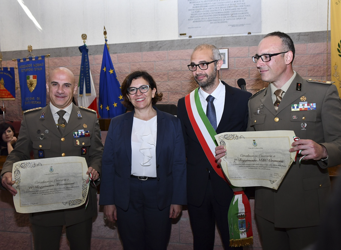 Civitavecchia: cittadinanza onoraria a 2 Reggimenti dell’Esercito Civitavecchia: cittadinanza onoraria a 2 Reggimenti dell’Esercito