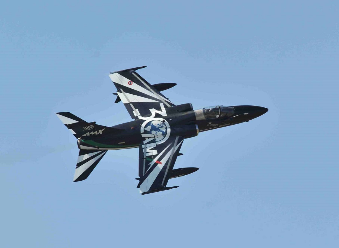 Aeronautica: celebrati i 30 anni dell’AMX e gli 80 del 51° Stormo Aeronautica: celebrati i 30 anni dell’AMX e gli 80 del 51° Stormo