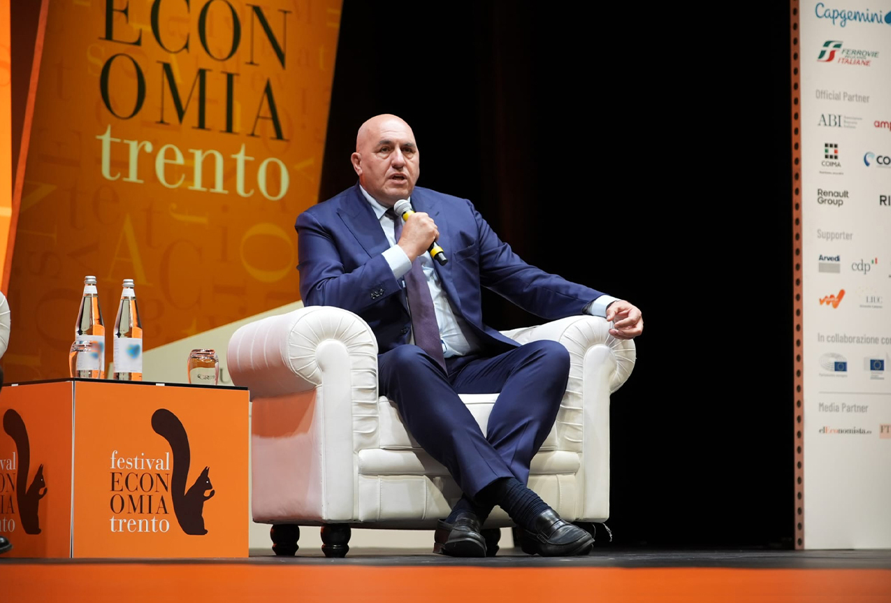 Il Ministro Crosetto al Festival dell'economia Il Ministro Crosetto al Festival dell'economia