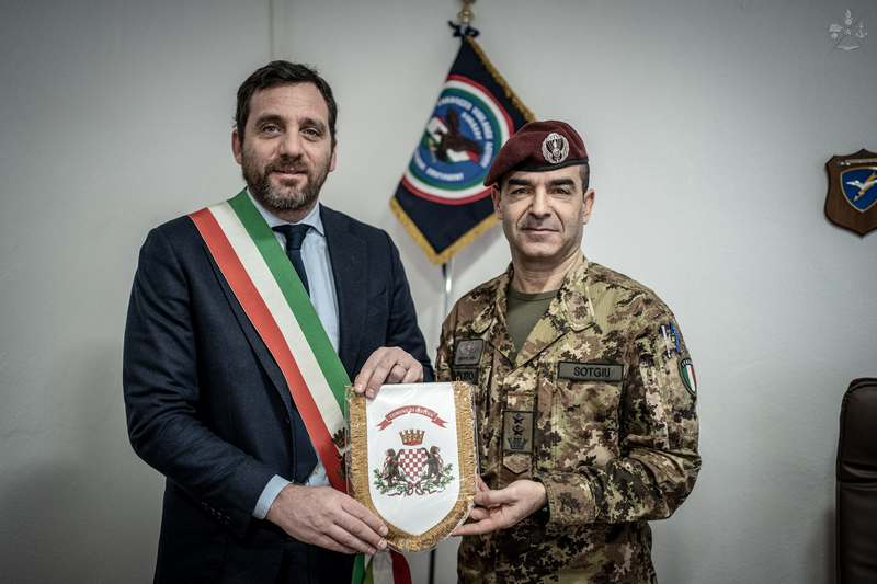 Consegna stemma araldico Città di Pistoia
