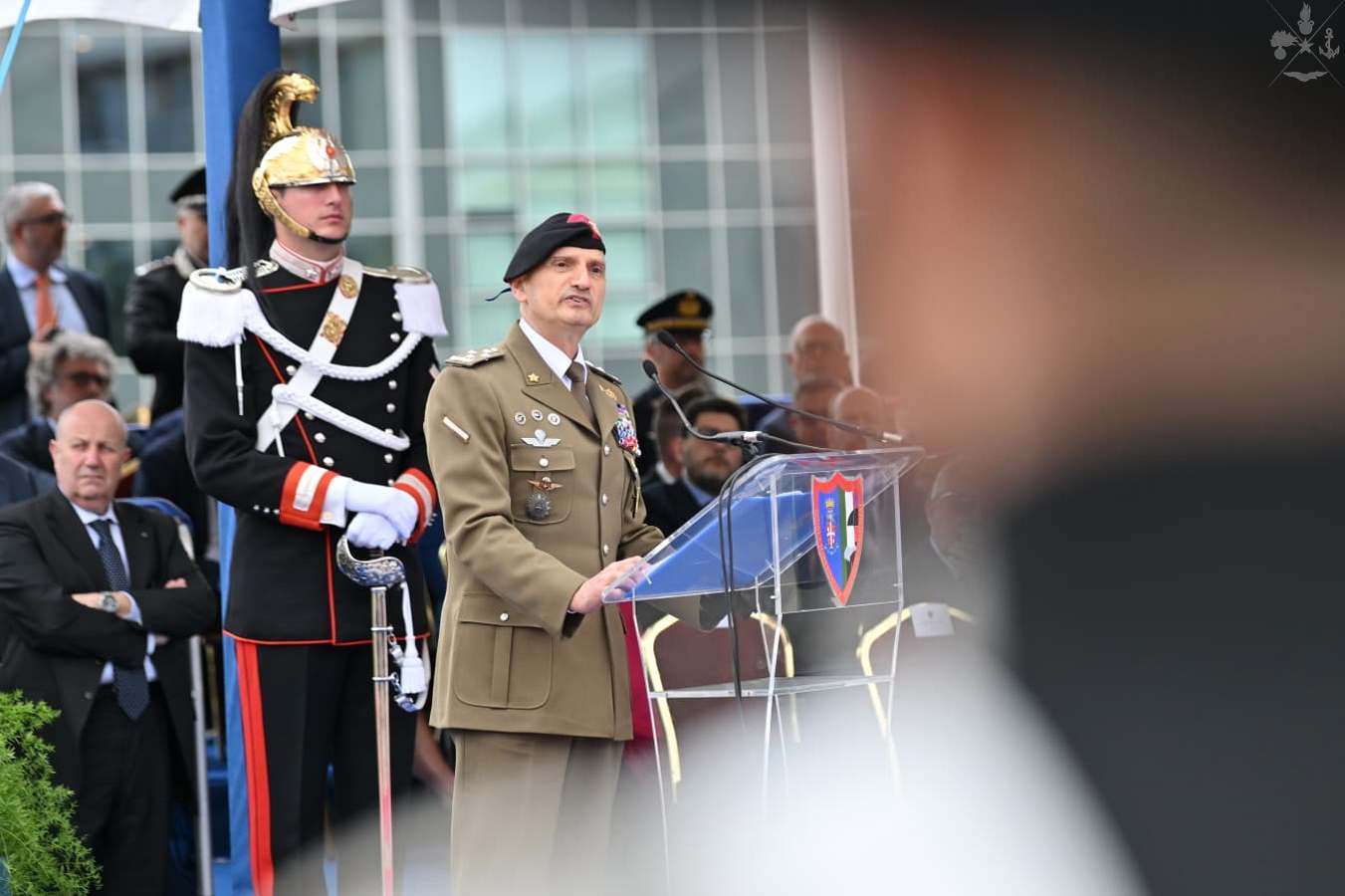 Il Capo di SMD, Gen. Luciano Portolano, alla Cerimonia di Giuramento e conferimento degli Alamari agli Allievi Marescialli del 15° corso triennale