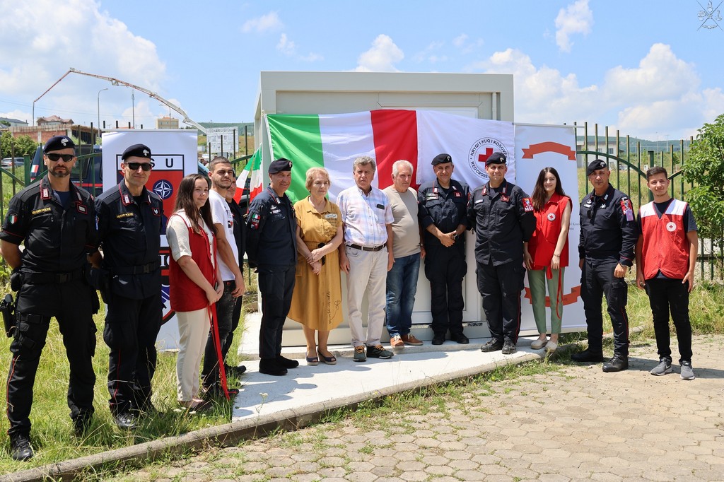 I Carabinieri MSU di KFOR a supporto della Croce Rossa e dell’Istituto psichiatrico di Shtime