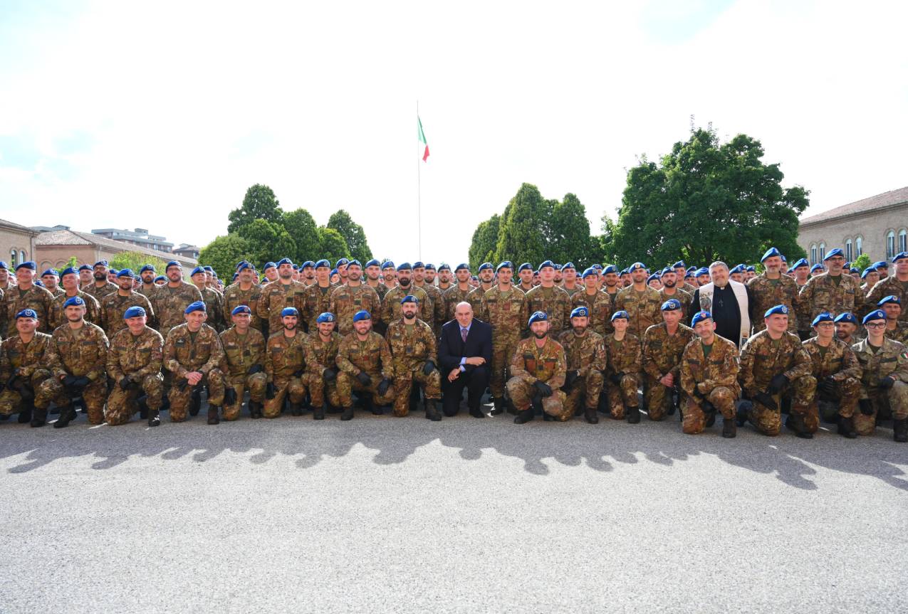 Il Ministro Crosetto in visita al Comando Brigata Friuli