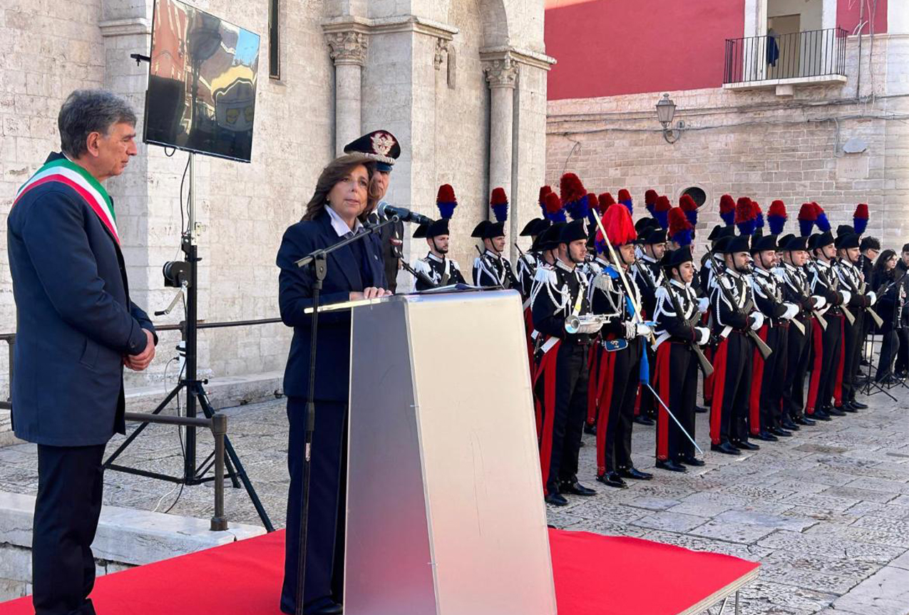 Il Sottosegretario Rauti a Barletta per cittadinanza onoraria ad Arma dei Carabinieri