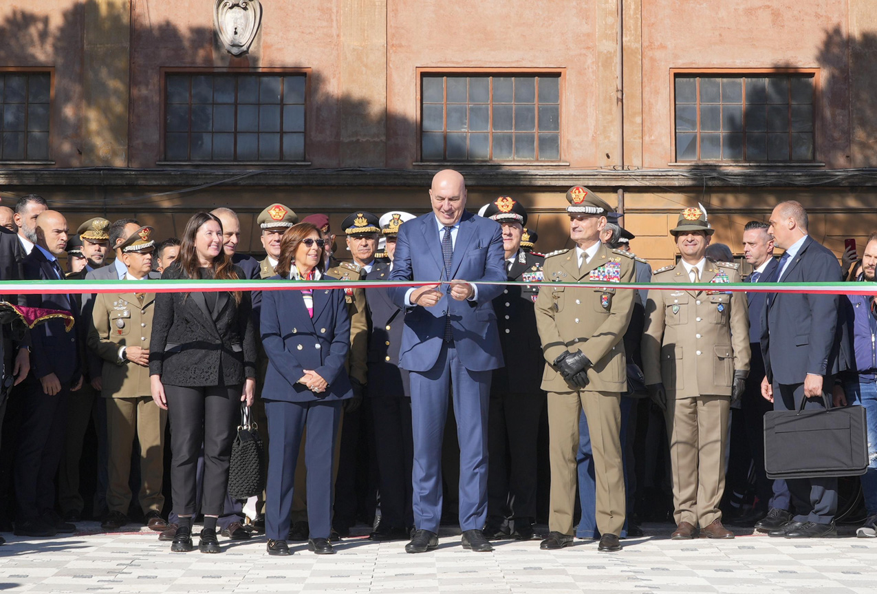 Il Ministro Crosetto inaugura il Villaggio Difesa