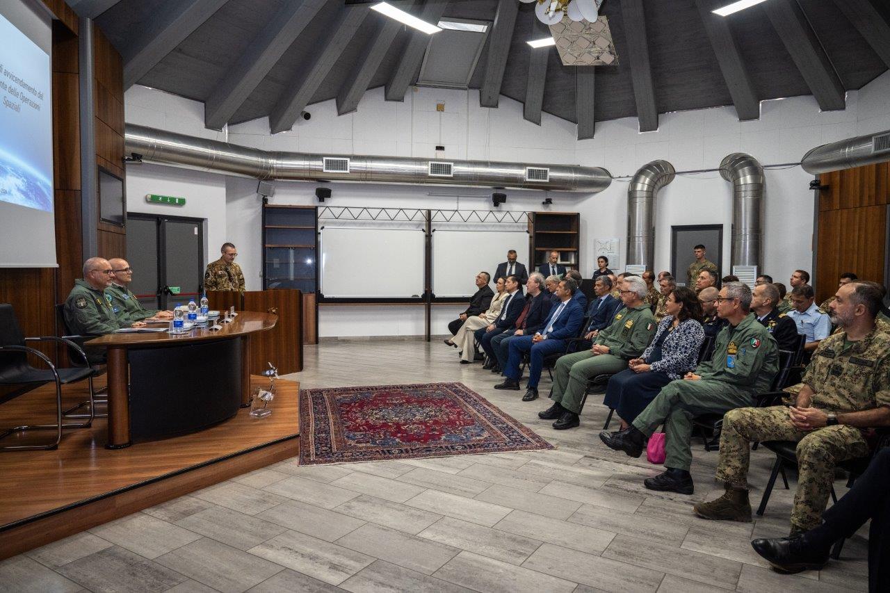 Spazio: avvicendamento al Comando delle Operazioni Spaziali