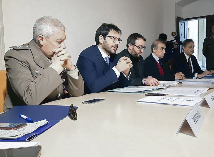 Immobili: siglato protocollo tra Difesa e Comune di L’Aquila
Immobili: siglato protocollo tra Difesa e Comune di L’Aquila