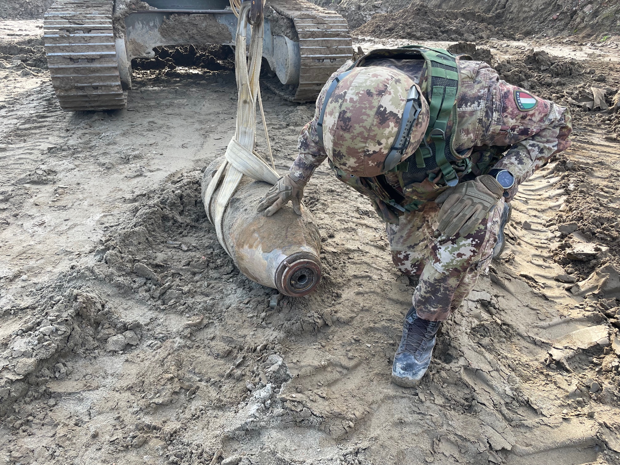 Munitions de guerre non explosées : trois opérations à Mantoue, Empoli et Bronte