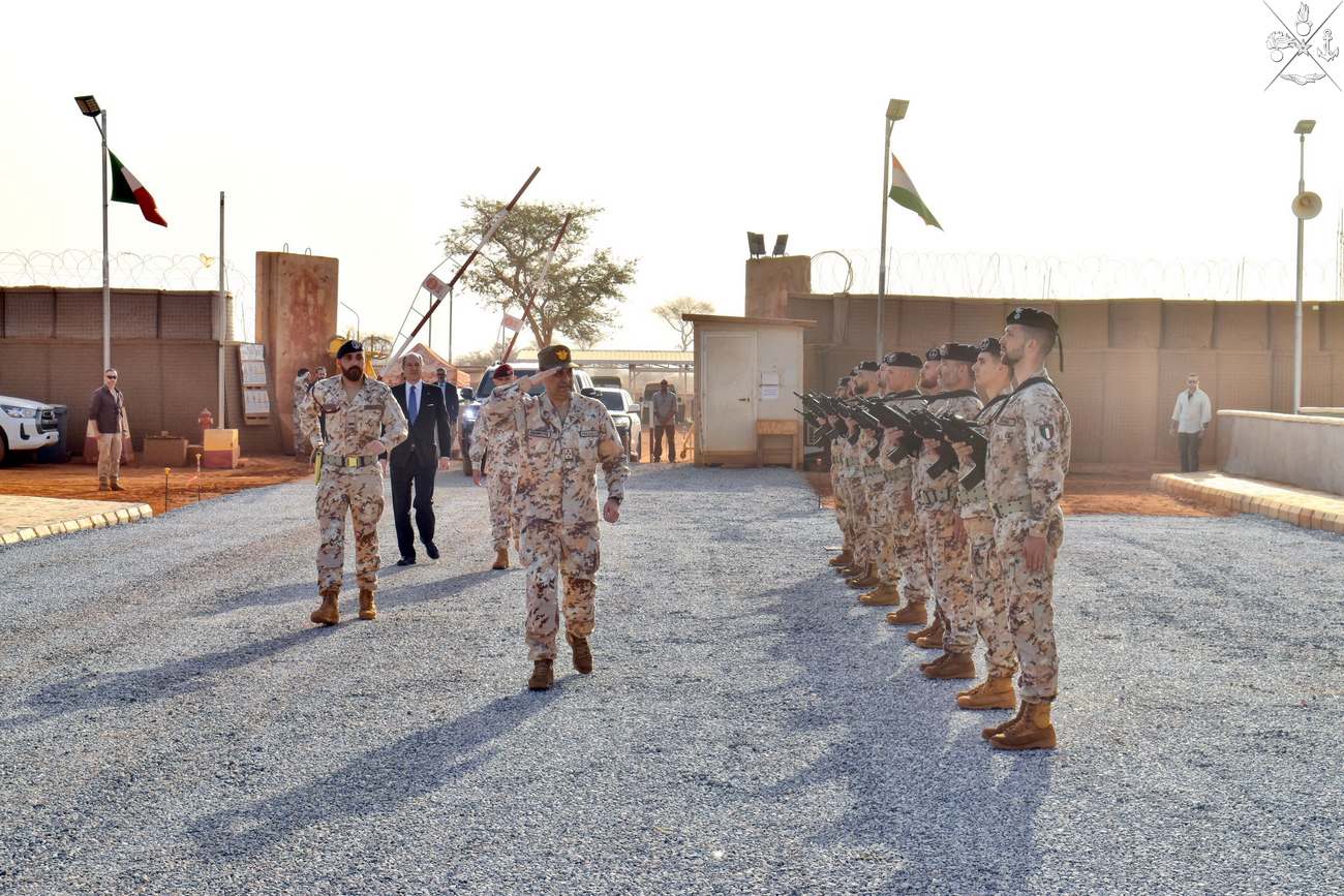 Il Generale Figliuolo e l’Ambasciatore Guariglia a Niamey per incontrare i vertici nigerini, poi il saluto al contingente nazionale della MISIN