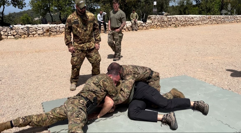 Corso combattimento corpo a corpo alle LAF