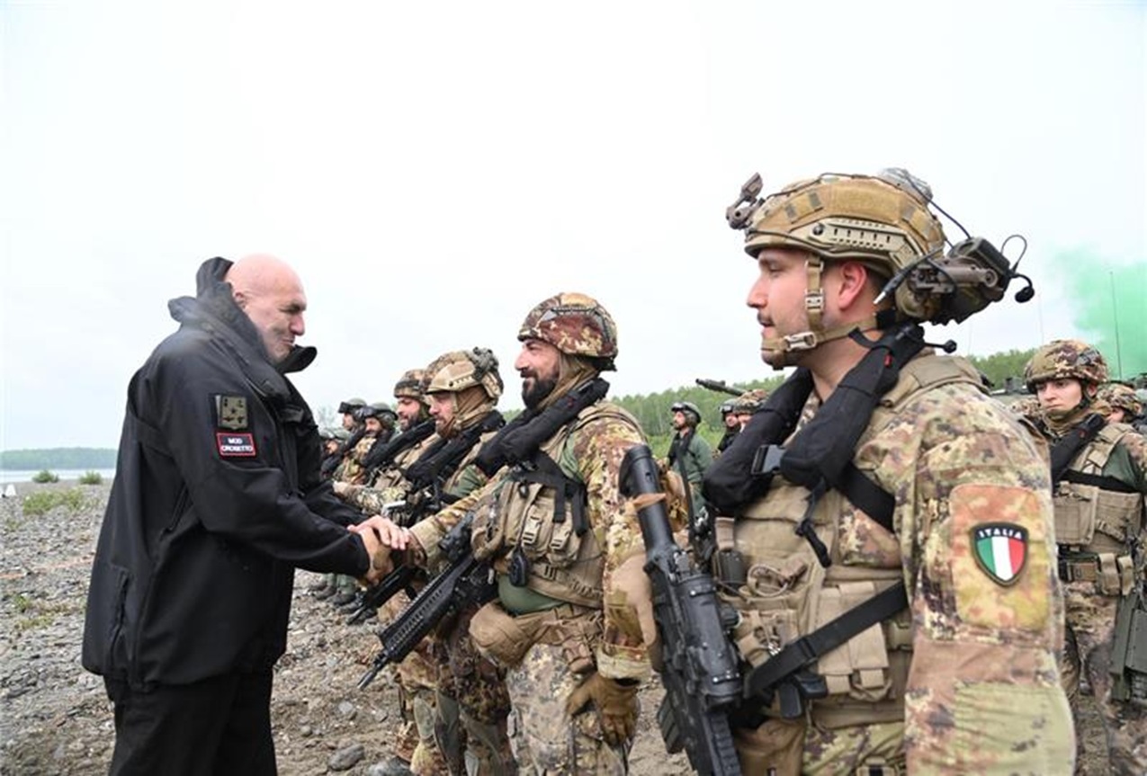 Le Ministre Crosetto aux exercices &ldquo;Cerbero 2026&rdquo; et &ldquo;Stige 2026&rdquo;