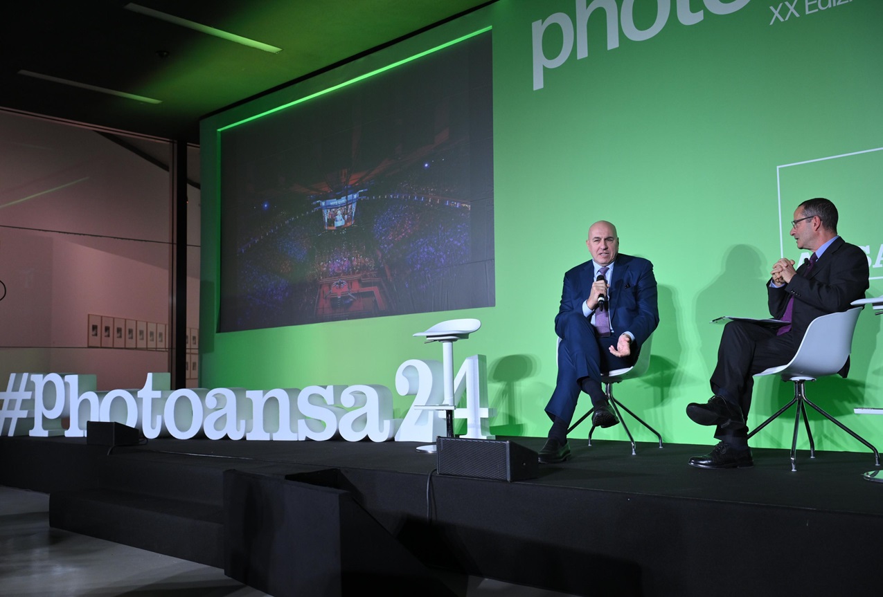 Il Ministro Crosetto alla presentazione di Photoansa 2024 Il Ministro Crosetto alla presentazione di Photoansa 2024
