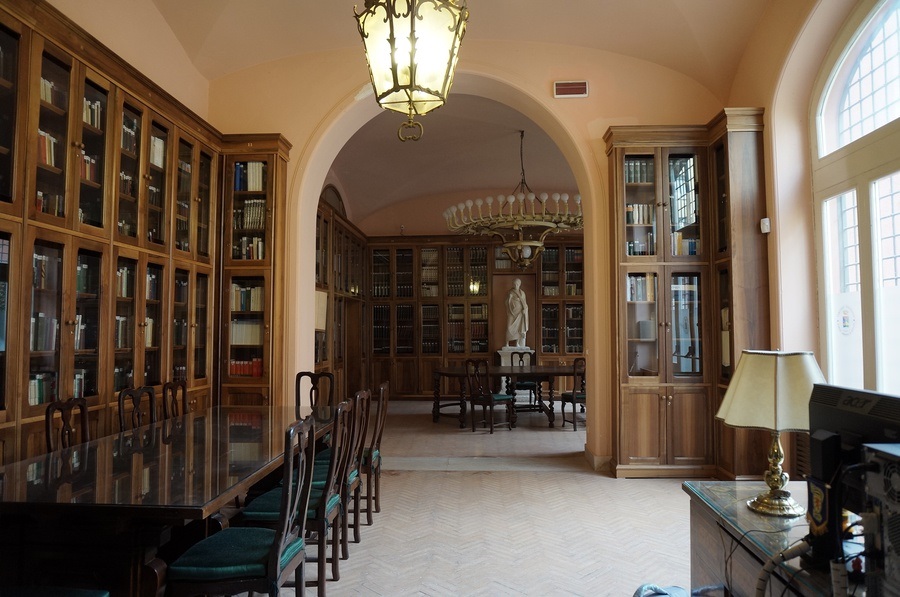 La Biblioteca