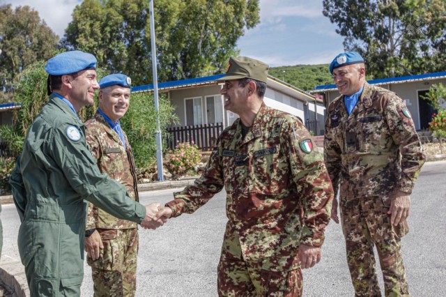 Libano: il Comandante del COVI visita il contingente italiano