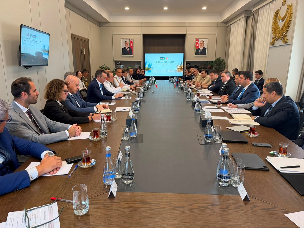 La Direzione Nazionale degli Armamenti guida il comparto industriale italiano a Baku