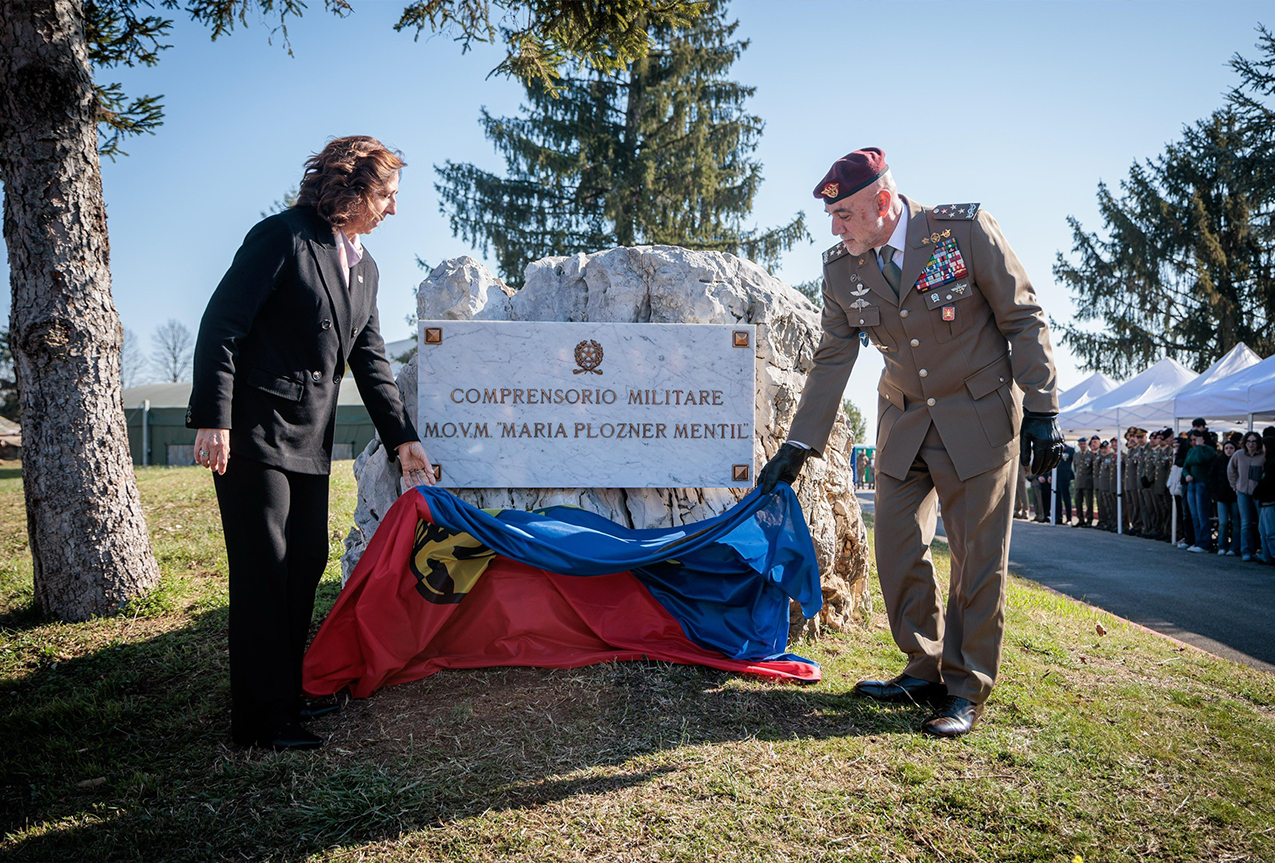 Il Sottosegretario Rauti all’intitolazione Caserma Esercito a Maria Plozner Mentil Il Sottosegretario Rauti all’intitolazione Caserma Esercito a Maria Plozner Mentil