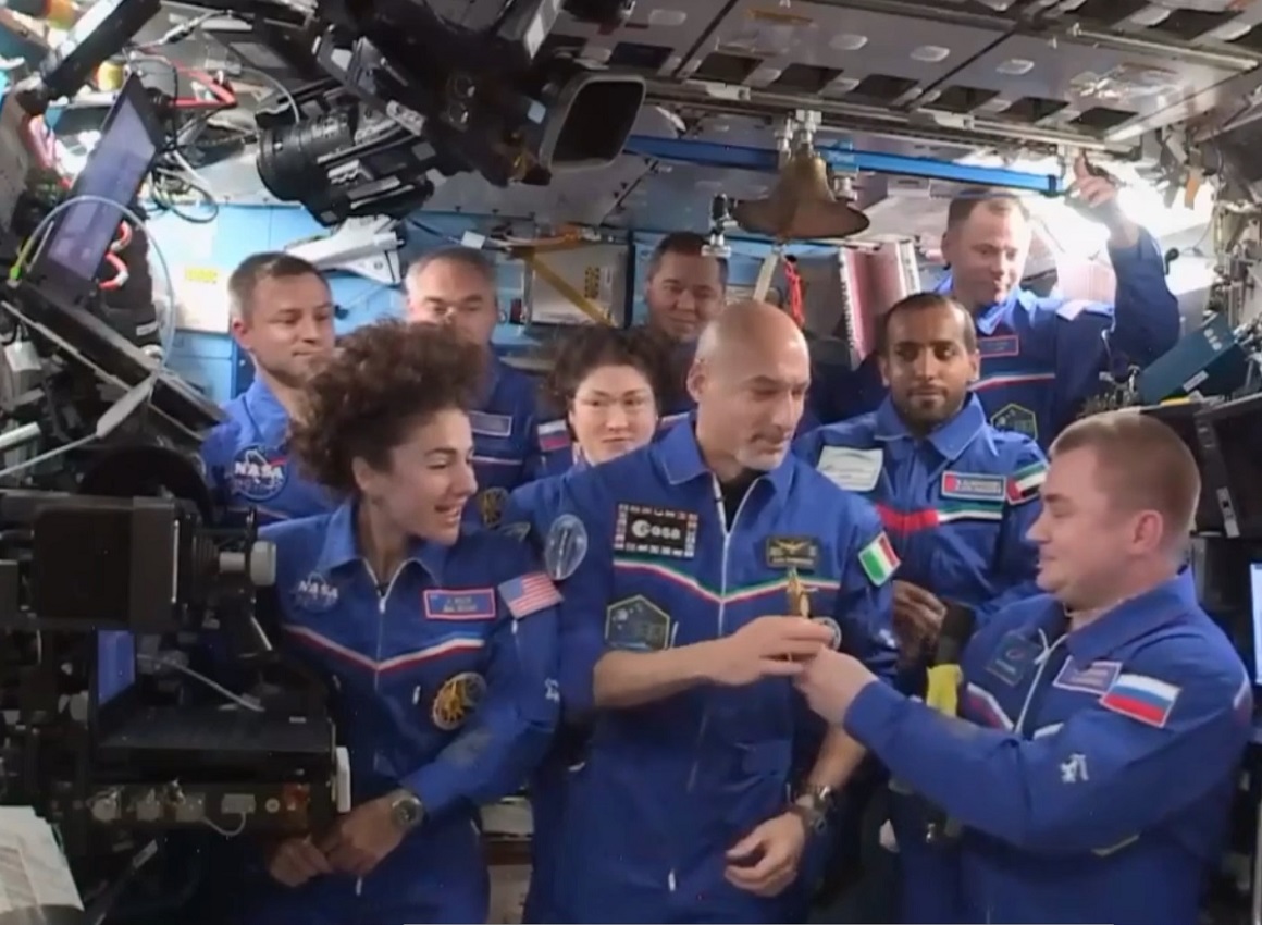 Aeronautica: il Colonnello Parmitano al comando della ISS Aeronautica: il Colonnello Parmitano al comando della ISS