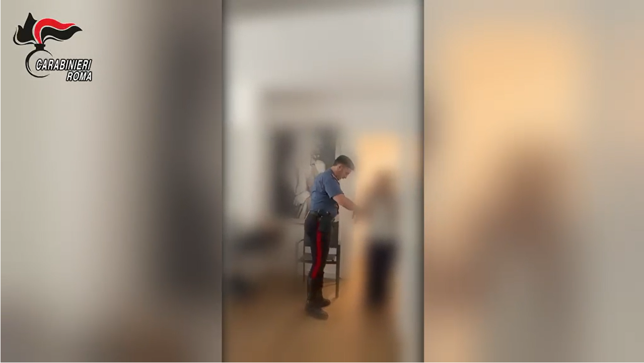 Arnaque au « faux carabinier » : une femme de 88 ans déjoue la supercherie et alerte le 112