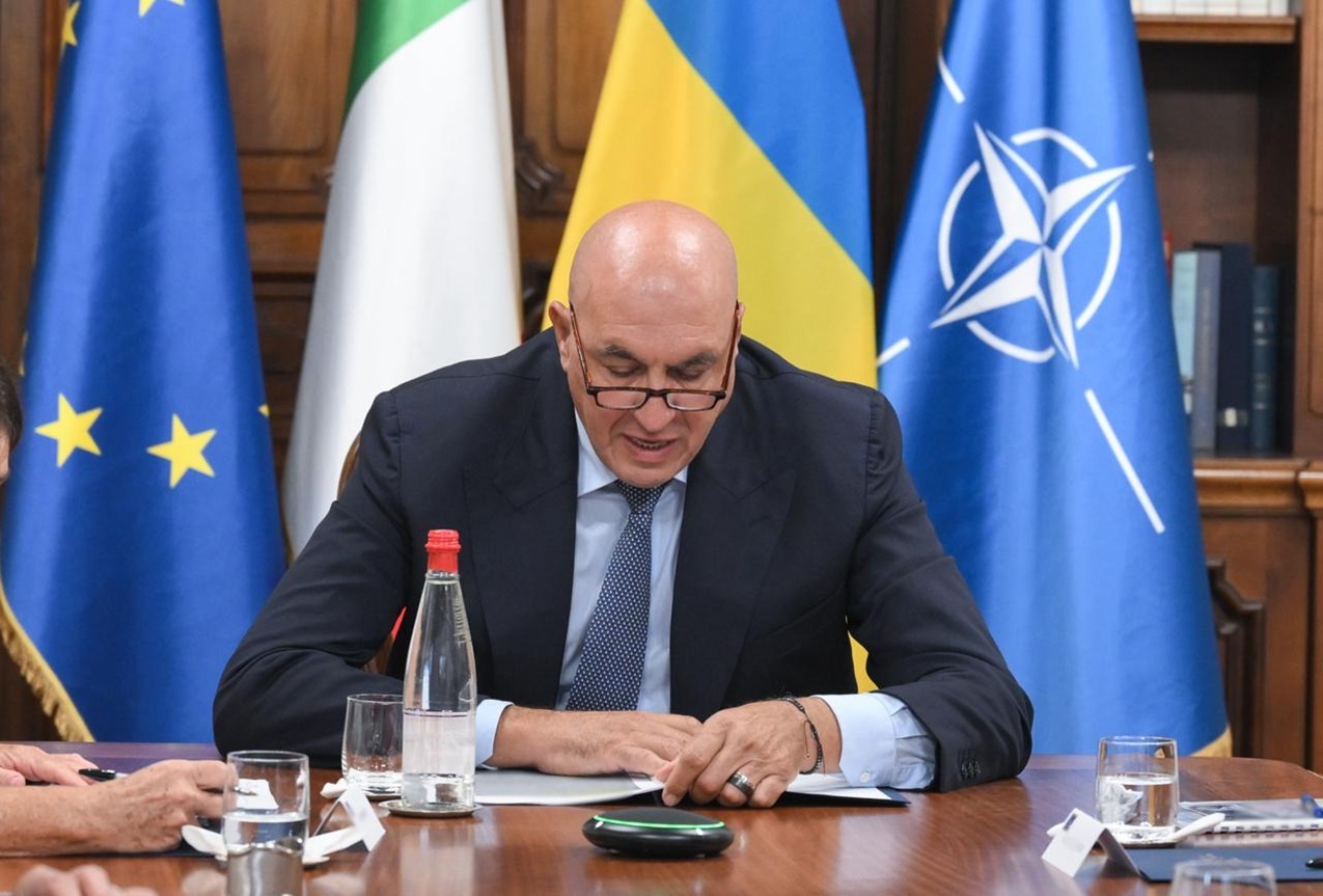 Il Ministro Crosetto in videoconferenza con l'omologo ucraino