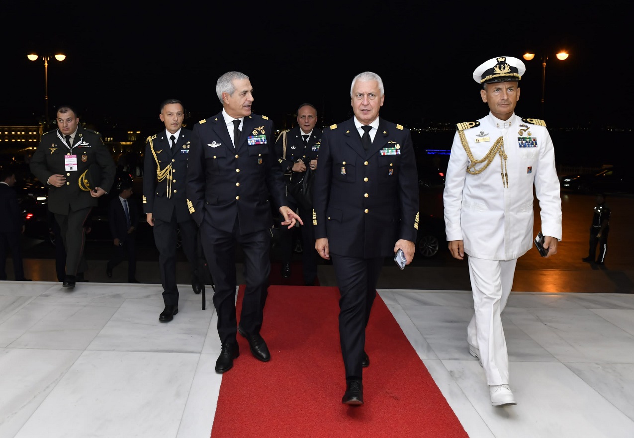 Partecipazione all’ADEX 2024 e incontro bilaterale Italia-Azerbaigian per la cooperazione nel settore degli armamenti