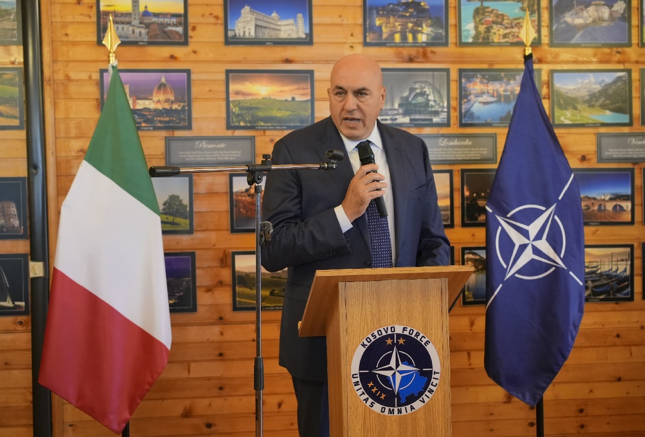 Visita del Ministro Crosetto in Kosovo