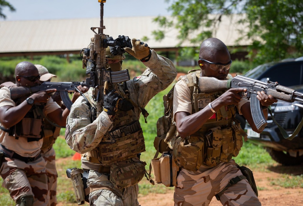 Niger: corso di formazione per militari nigerini