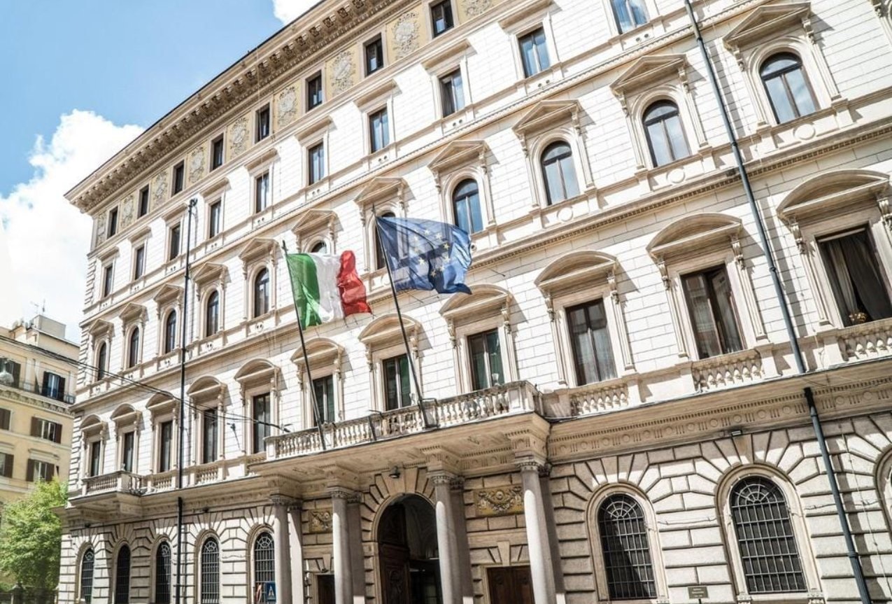 Condoglianze della Difesa e del Ministro Crosetto per la morte di due militari degli Emirati Arabi Uniti