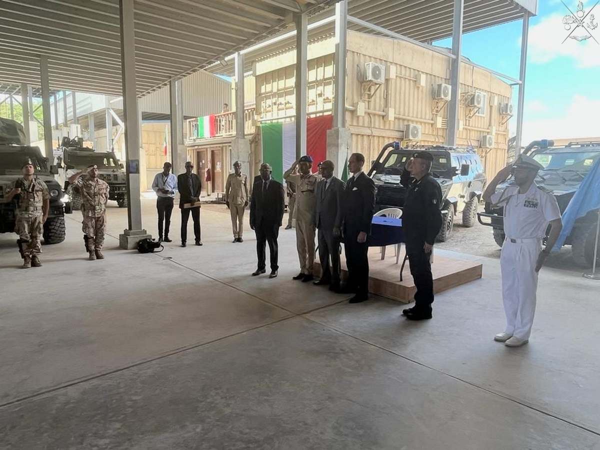 MIADIT Somalia 18: cessione di 2 VM alla Repubblica Federale Somala
