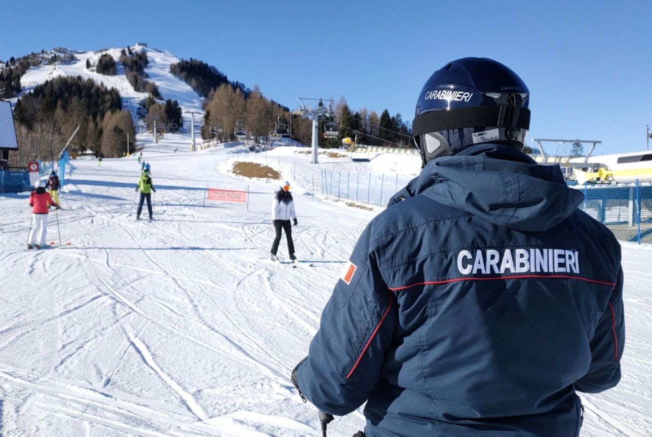 Carabinieri sulle piste: al via il servizio di sicurezza invernale
