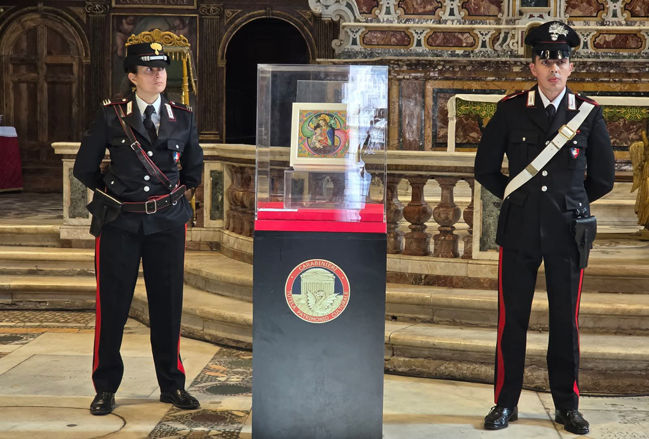 Carabinieri restituiscono una pregiata miniatura del 1400