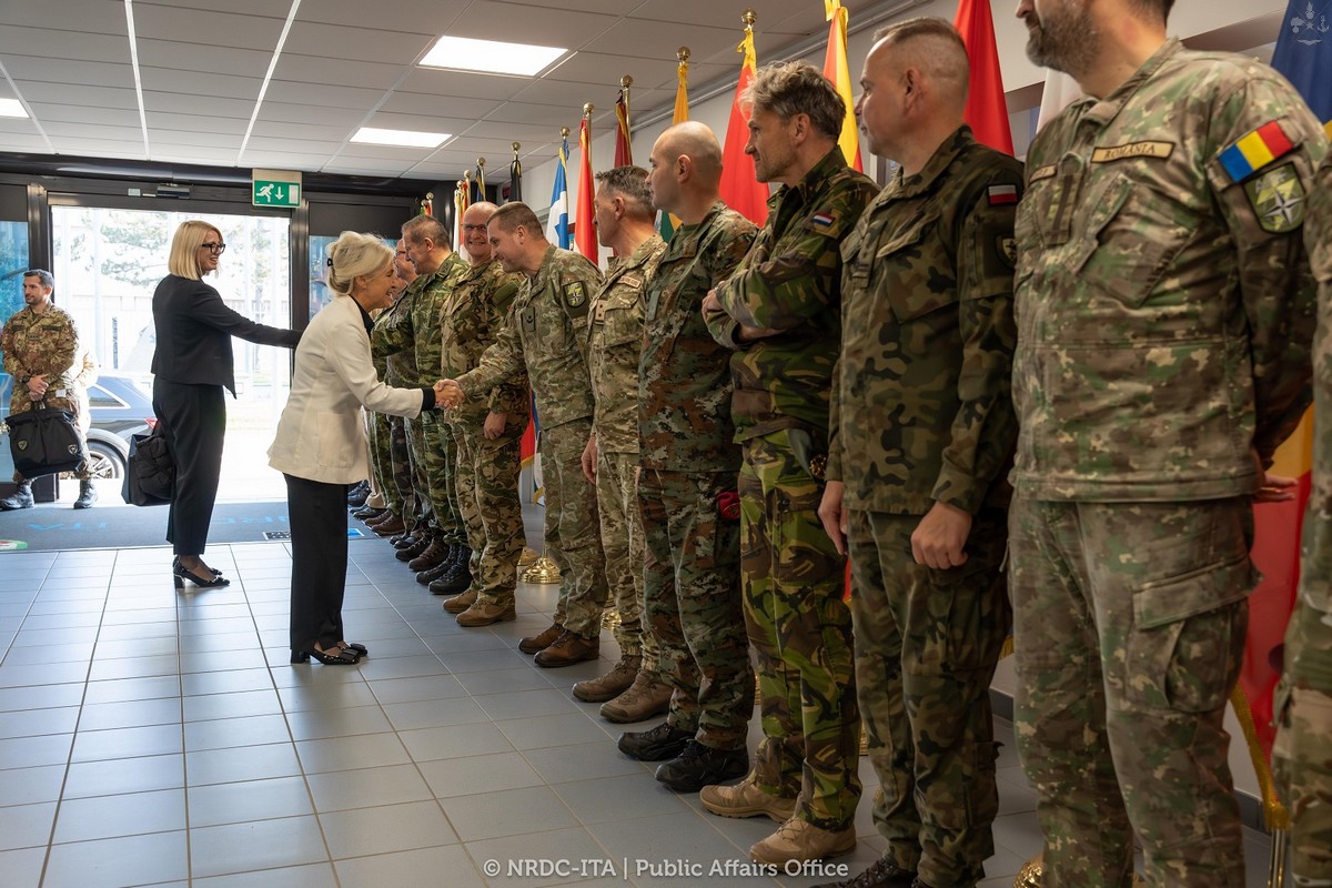 L’Ambasciatore Elita Gavel in visita a NRDC-ITA