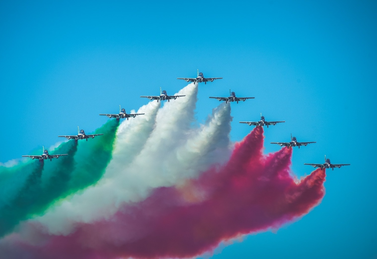 Crosetto: “Le Frecce Tricolori, una delle migliori espressioni dell’Italia nel mondo”
