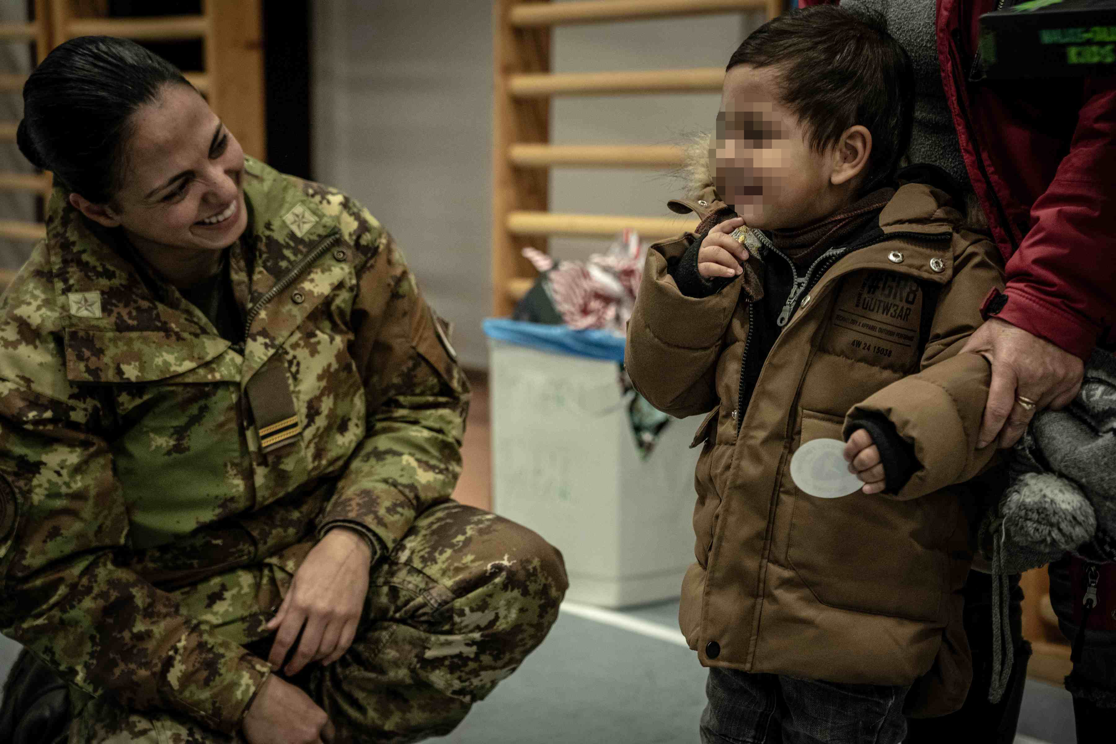 eVA Ungheria, il contingente italiano dona giochi ai bambini