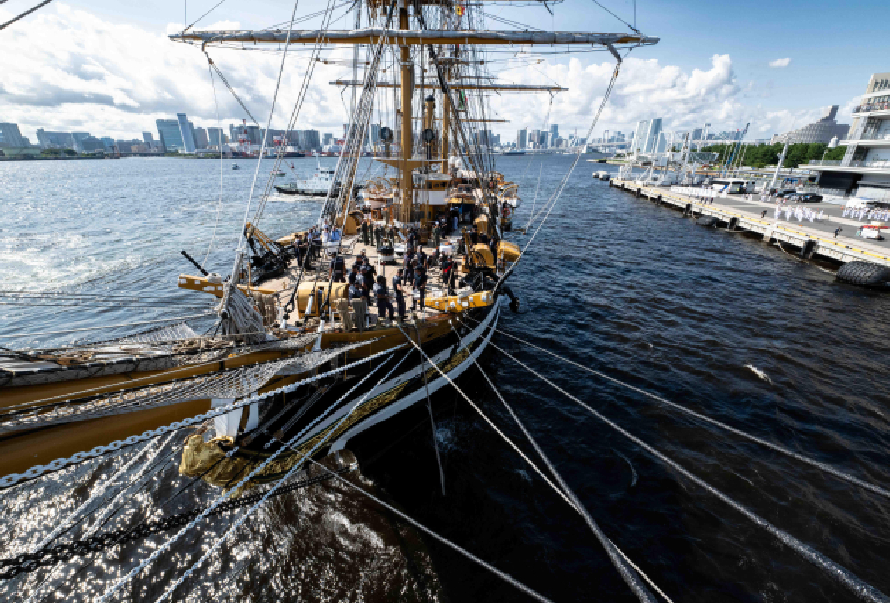 Nave Vespucci è giunta a Tokyo