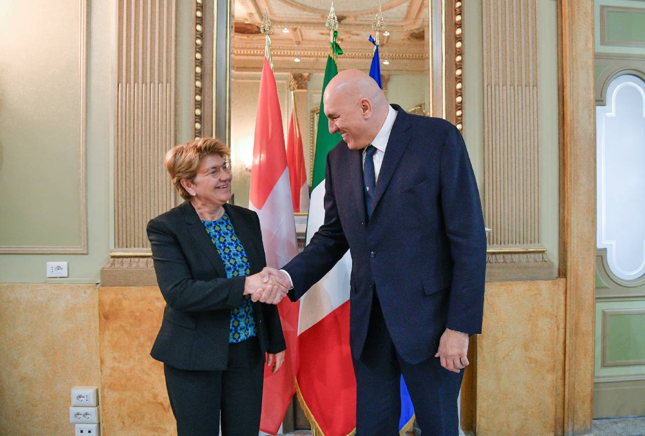 Il Ministro Crosetto incontra il Presidente della Confederazione Svizzera