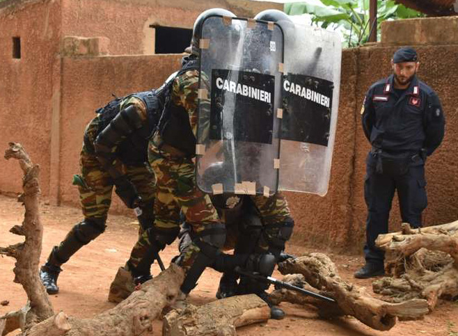 Niger: Gendarmeria e Guardia Nazionale addestrate dai Carabinieri Niger: Gendarmeria e Guardia Nazionale addestrate dai Carabinieri