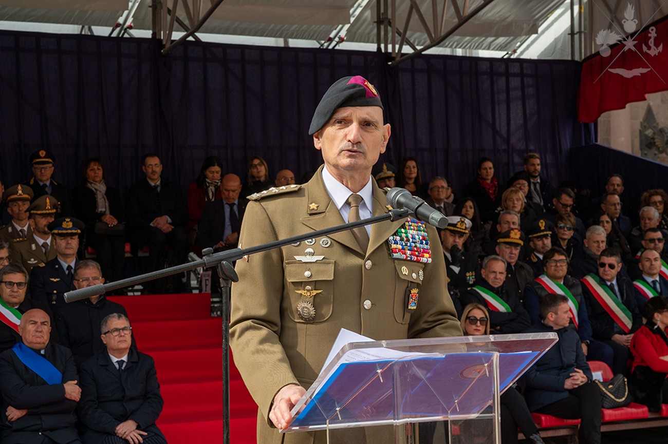 Difesa: il Generale Portolano alla cerimonia di rientro della Brigata Sassari dalla missione UNIFIL in Libano Difesa: il Generale Portolano alla cerimonia di rientro della Brigata Sassari dalla missione UNIFIL in Libano