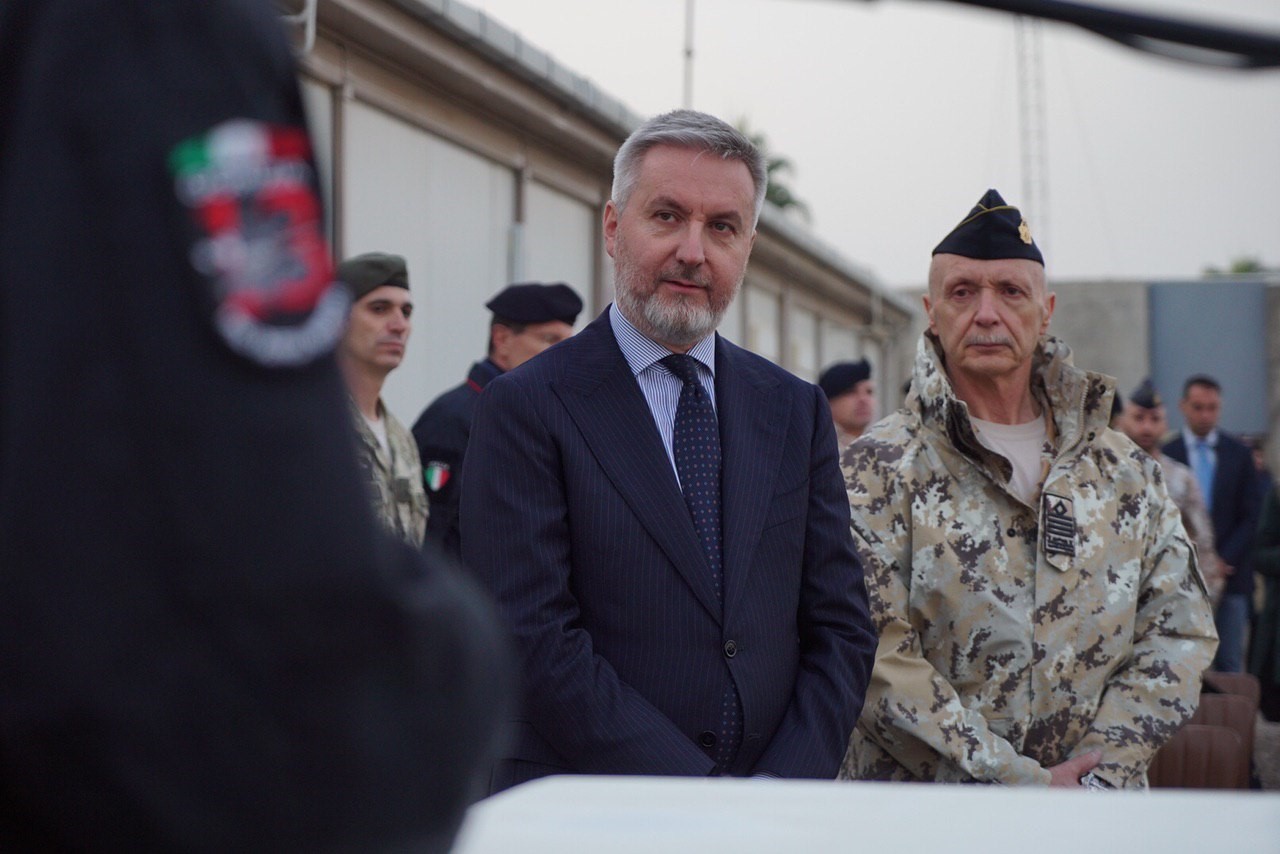 Difesa: terminata la visita di 3 giorni in Iraq del Ministro Guerini ad un mese dall'attentato ai militari italiani Difesa: terminata la visita di 3 giorni in Iraq del Ministro Guerini ad un mese dall'attentato ai militari italiani