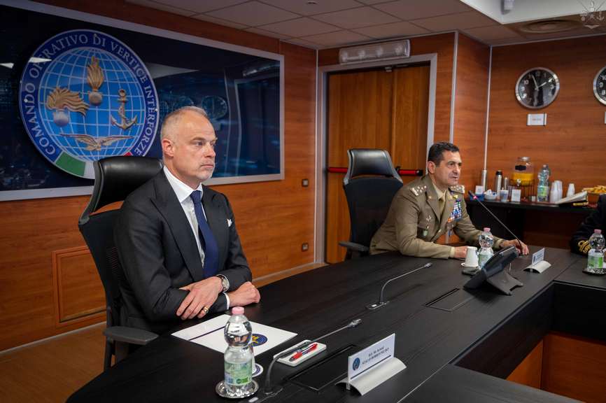 Il Comandante del COVI incontra il ministro della Difesa ungherese Kristóf Szalay-Bobrovniczky