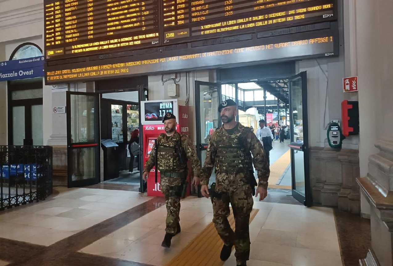 Strade Sicure: pattuglia dell'Esercito ha individuato un ricercato accusato di omicidio consentendone l'arresto