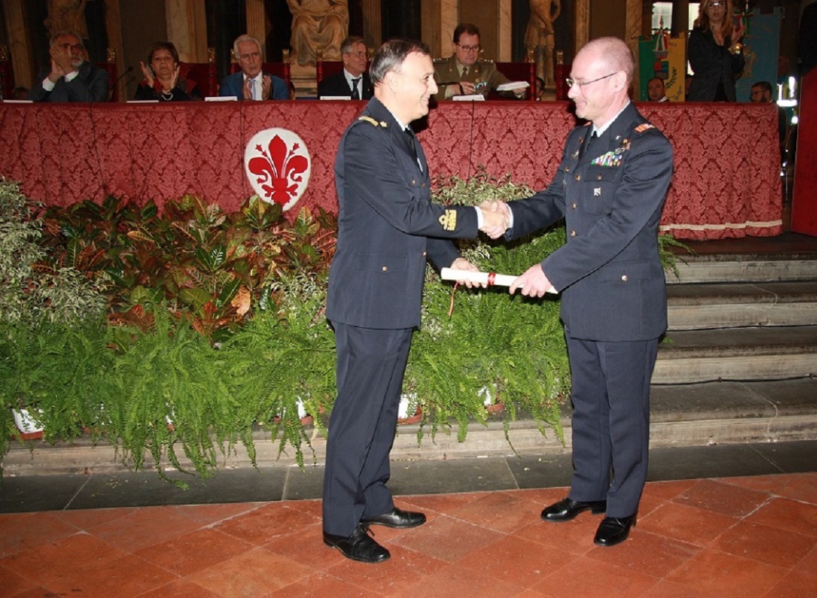 Aeronautica Militare: a Firenze premio Scudi di San Martino al 3° Stormo Aeronautica Militare: a Firenze premio Scudi di San Martino al 3° Stormo