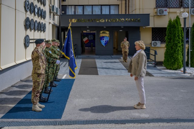 Visita Onorevoli Commissioni DIfesa al Comando KFOR
