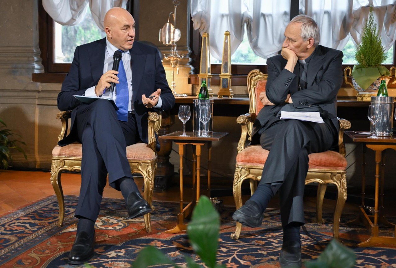
Il Ministro Crosetto all'evento “Quam Pulchri - Settanta saggi per i settant'anni del Cardinale Matt