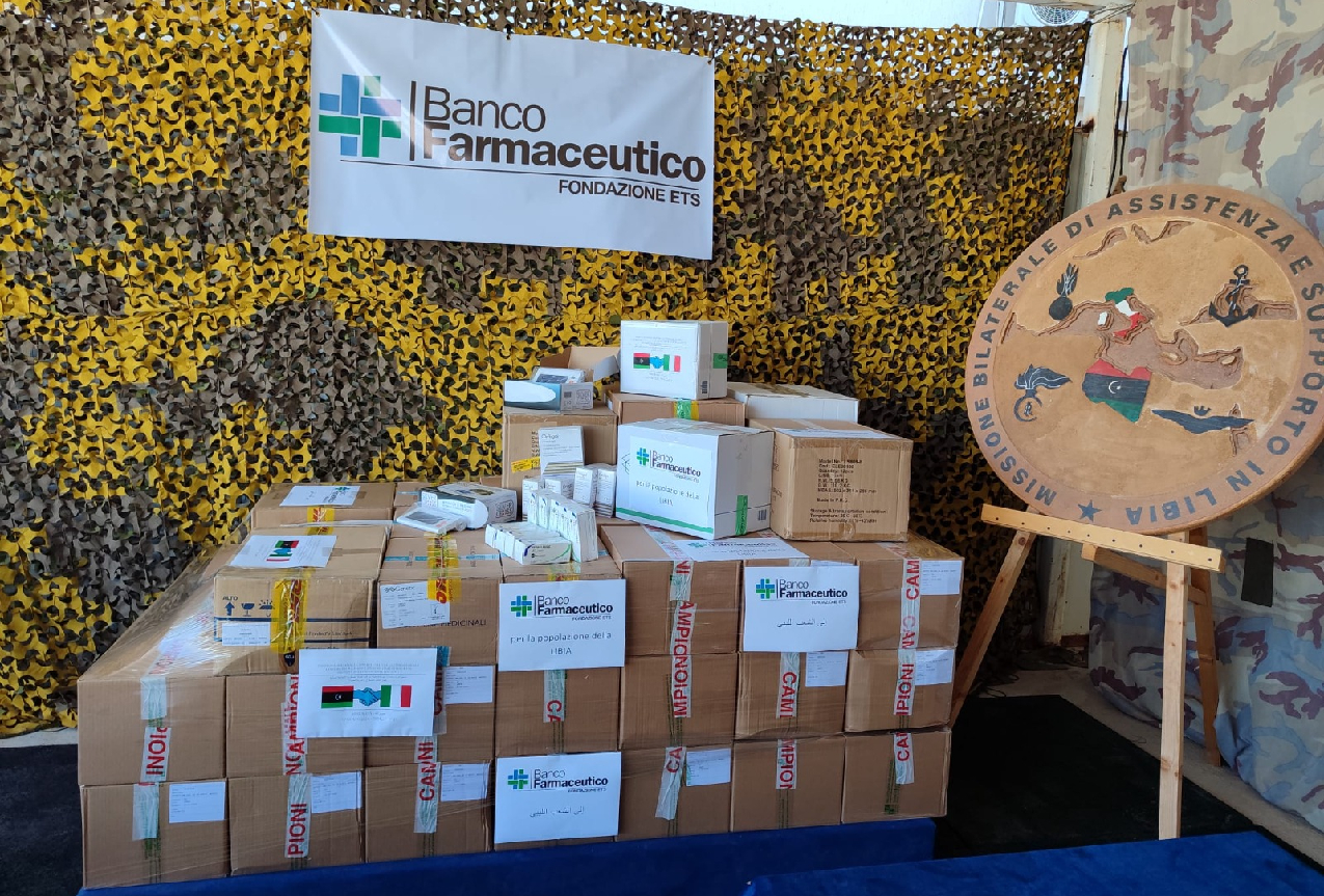 MIASIT: il contingente italiano consegna farmaci e strumenti elettromedicali in Libia.